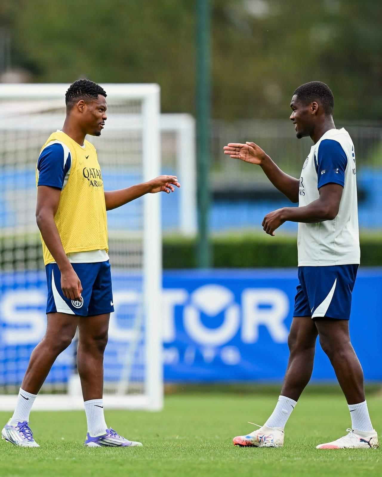 不知道从什么时候开始，就有了邓弗里斯想要出走的消息。据FcinterNews最新