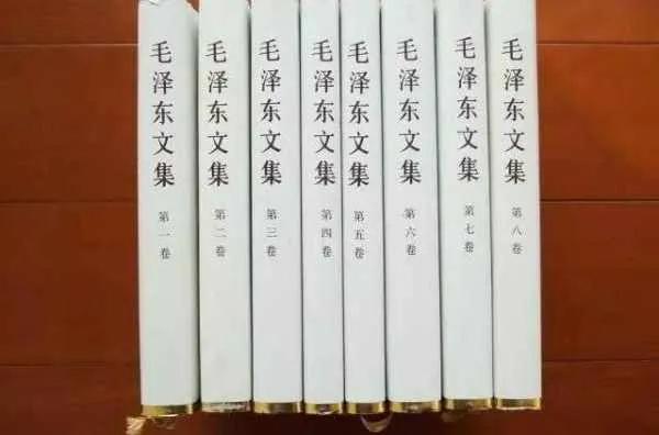 《毛泽东选集》和《毛泽东文集》有什么区别呢？看到书店里既有《毛泽东选集》，又有