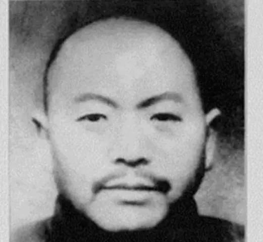 1941年，鬼子抓来20多个姑娘，就在几位姑娘要被糟蹋时，一个汉奸突然说：“太君