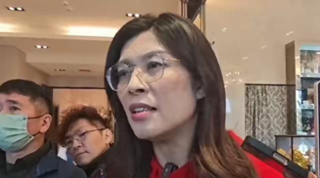 美国对台湾关税从24%减到15%之后，郑丽文与卢秀燕、侯友宜看法尖锐对立，说明了