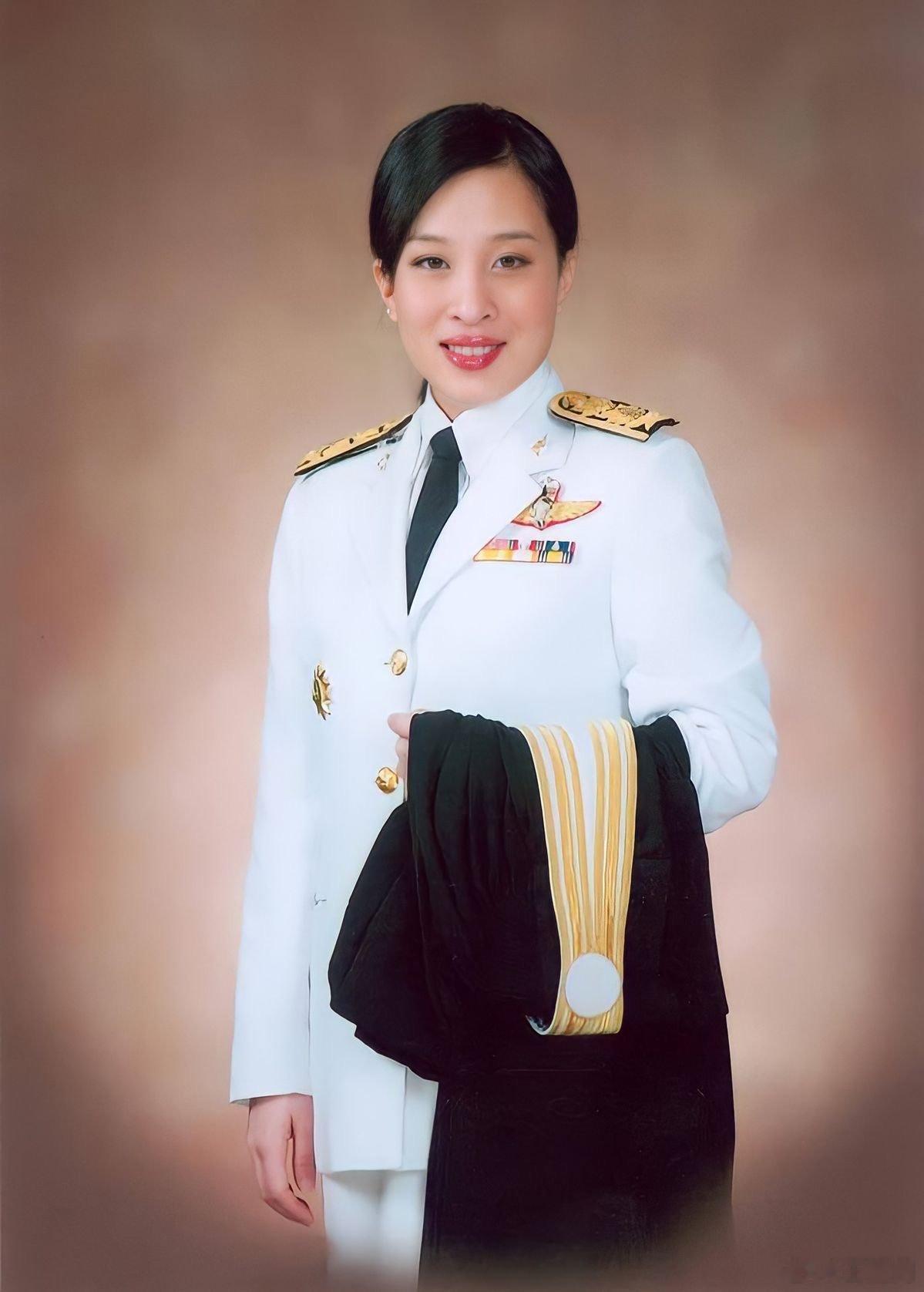 不丹王室泰国王室🇧🇹🇹🇭来自不丹王室的哀悼不丹国王吉格梅·凯萨尔·纳姆