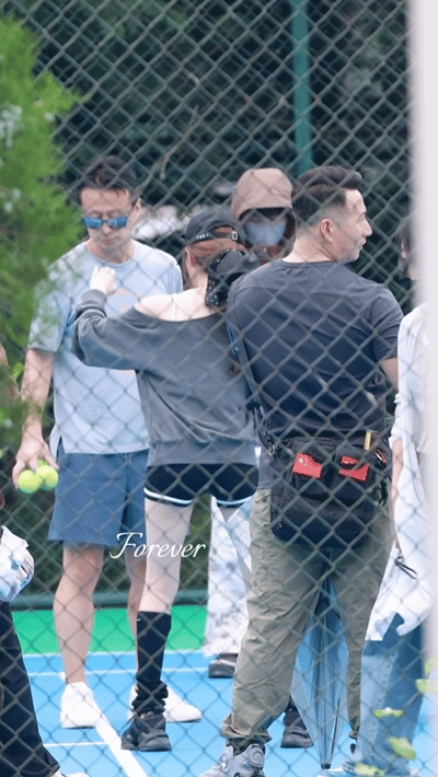 窝们一起玩吧！🥹🐕🎾