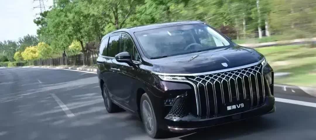 这就是赤裸裸的现实6%家庭——买50万元的车。12%家庭——买20~50