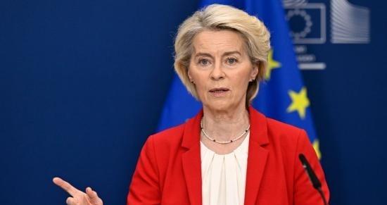 霸气。中国不谈了。英国方面透露，中国已经临时通知取消原定于是本月在北京举行的两场