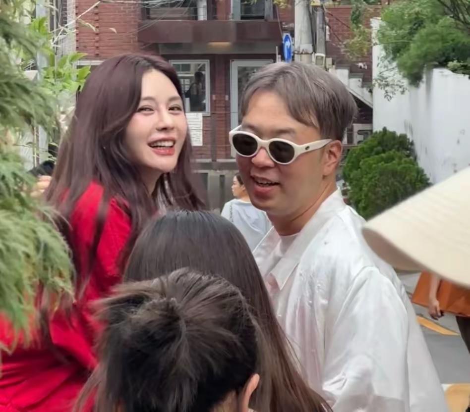 杜海涛这鬼样子，沈梦辰怎么会爱上的？昨天刷到杜海涛和沈梦辰一起在韩国游玩的路