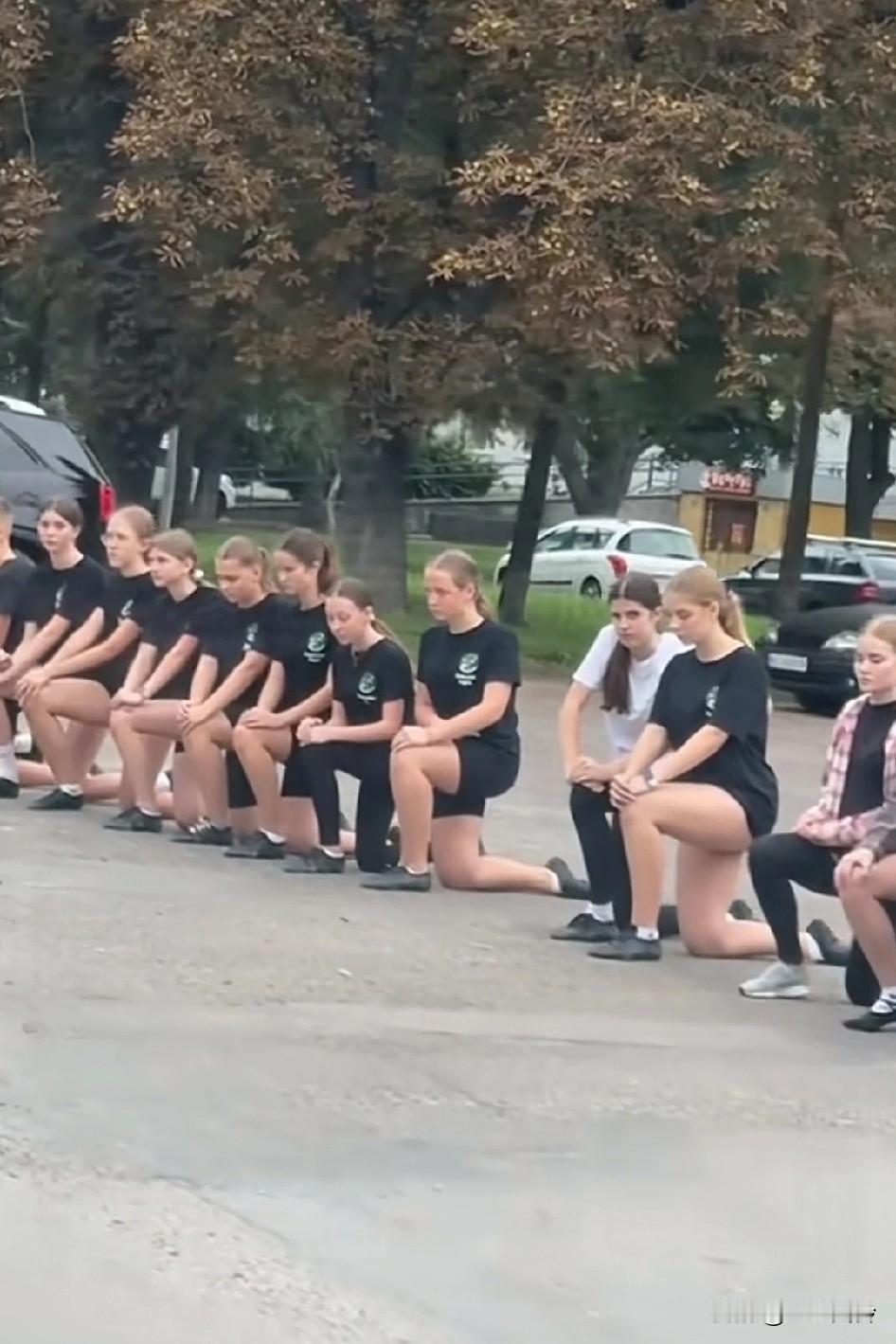 东大的智慧是外国人无法悟透的，战争永远不是首要选项，避战才是上上策，能不战就不战