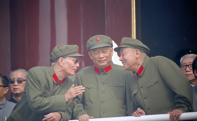 宋时轮当众反问张爱萍：你来当副司令，我这个司令还要不要干？档案揭开真实内情