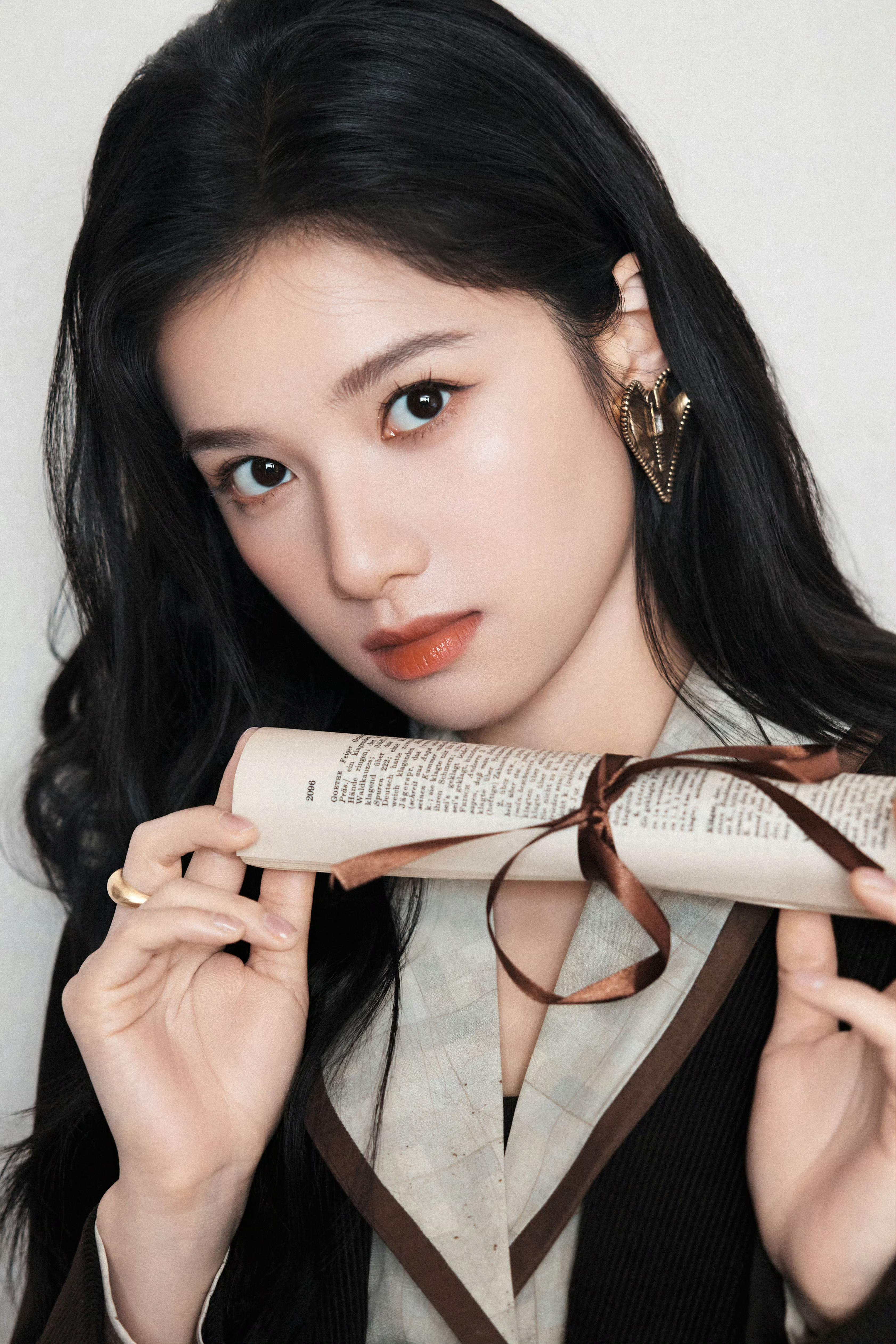 张婧仪妈妈的脸能抵抗得住吗