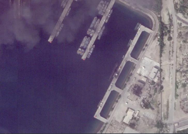 图文：美军使用陆军战术导弹系统击沉一艘伊朗潜艇这艘潜艇是美国军方使用陆军战术