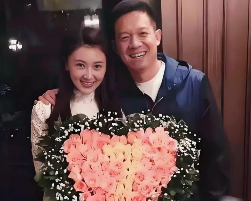 甘薇曾经在贾跃亭破产时表示自己不后悔嫁给贾跃亭，结果如今却还是结束了这段婚姻。