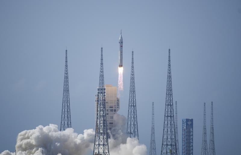 长征十号火箭那技术创新可多了去了。它采用了新型液氧煤油发动机，这种发动机比冲更高