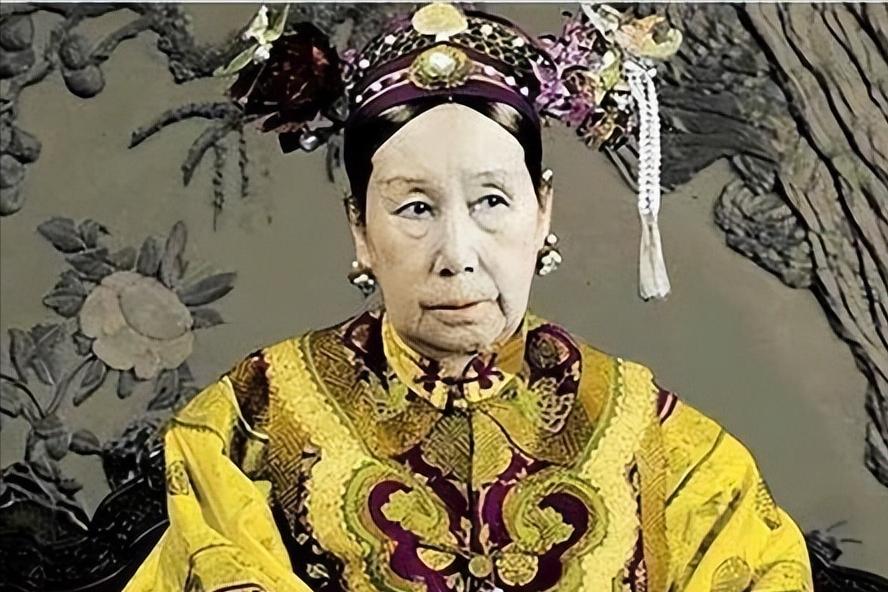 慈禧太后竟然不是满族人？山西农民揣着150人手印找上了门，统治中国48年的女人，