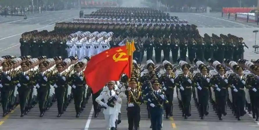 西方网友完全无法接受，在X平台上说中国阅兵是AI和CG，一群人问grok，是不是