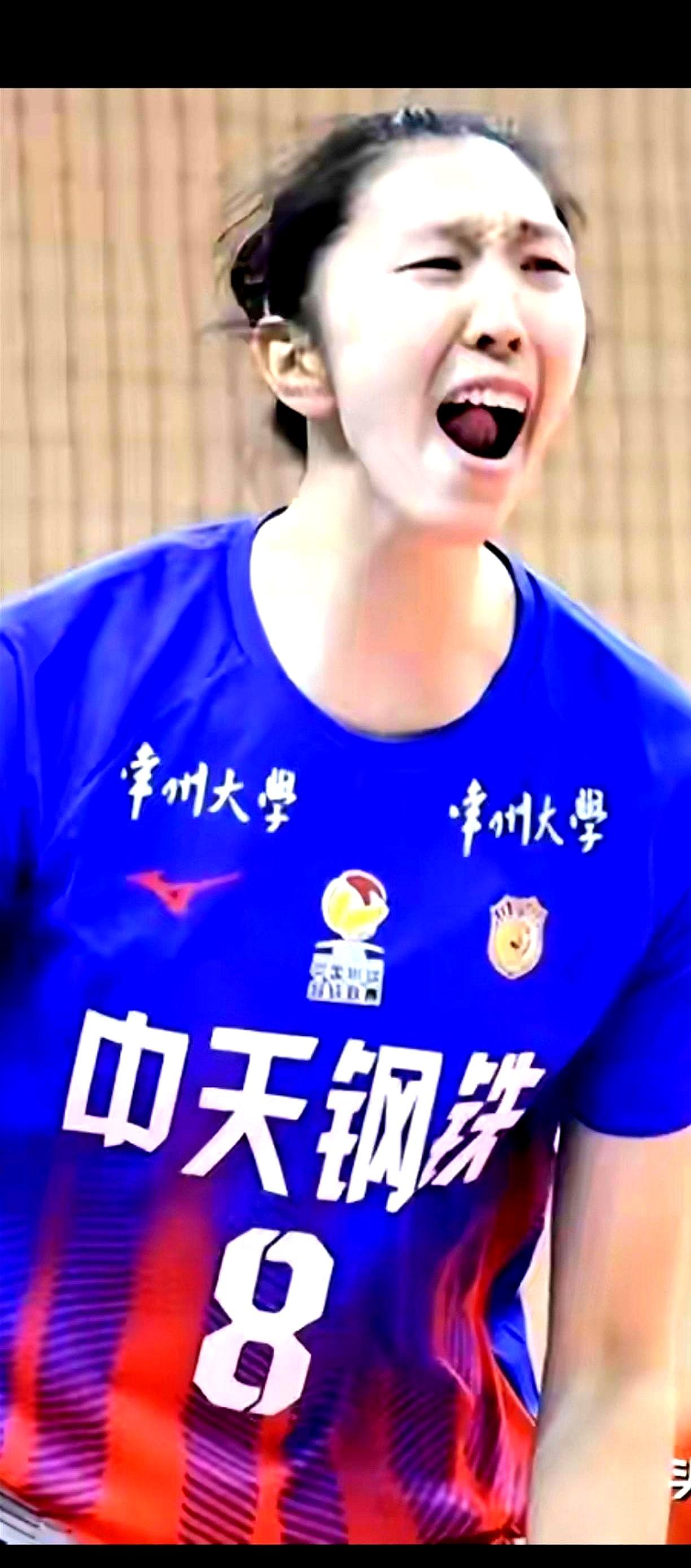 中国女排不管谁当队长吴梦洁接龚翔宇任江苏女排队长，有人猜她该当中国女排队