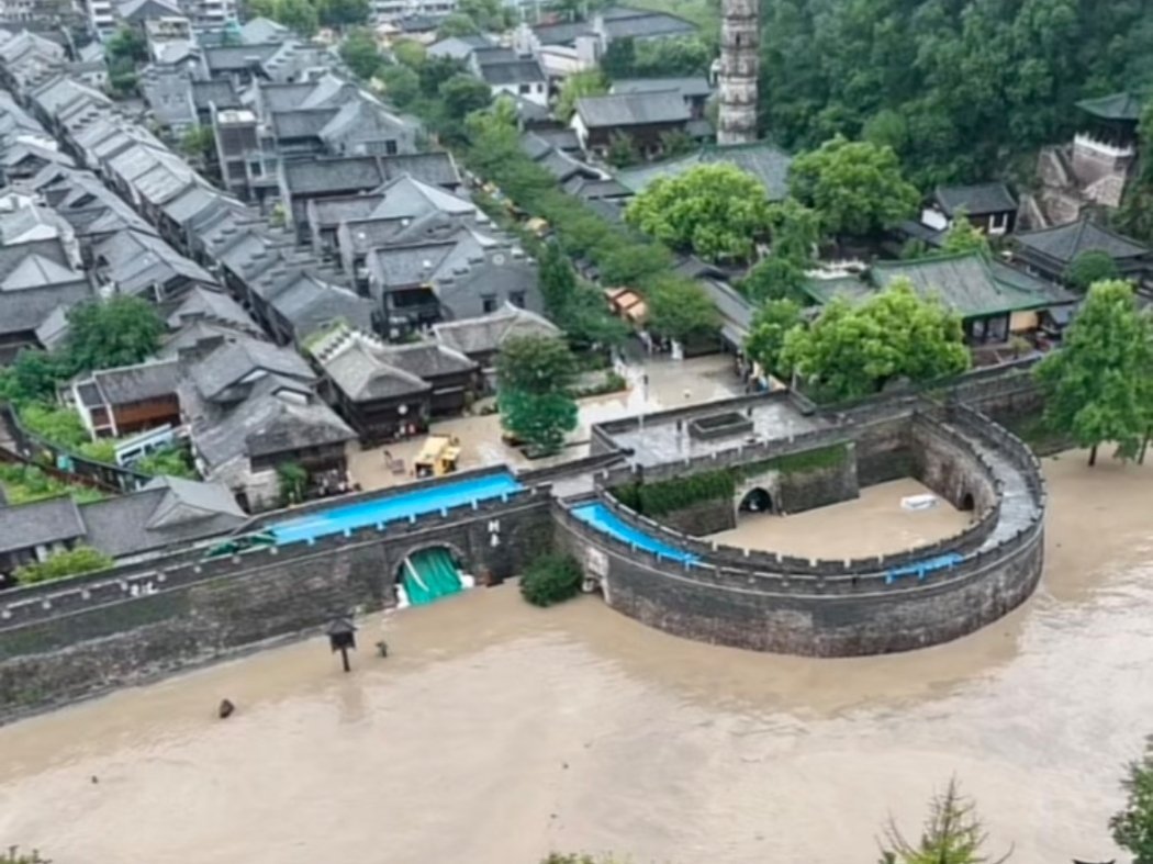 台风白海豚致浙江临海内涝没想法我老家两次上热搜都是台风。第一次:台风利奇马第二次