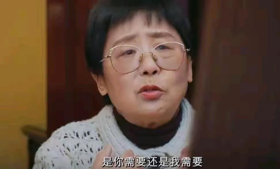 实际上黄圣依骨子里也是个很强势的人，不然就不会执意和杨子离婚了。两个人的事情个人