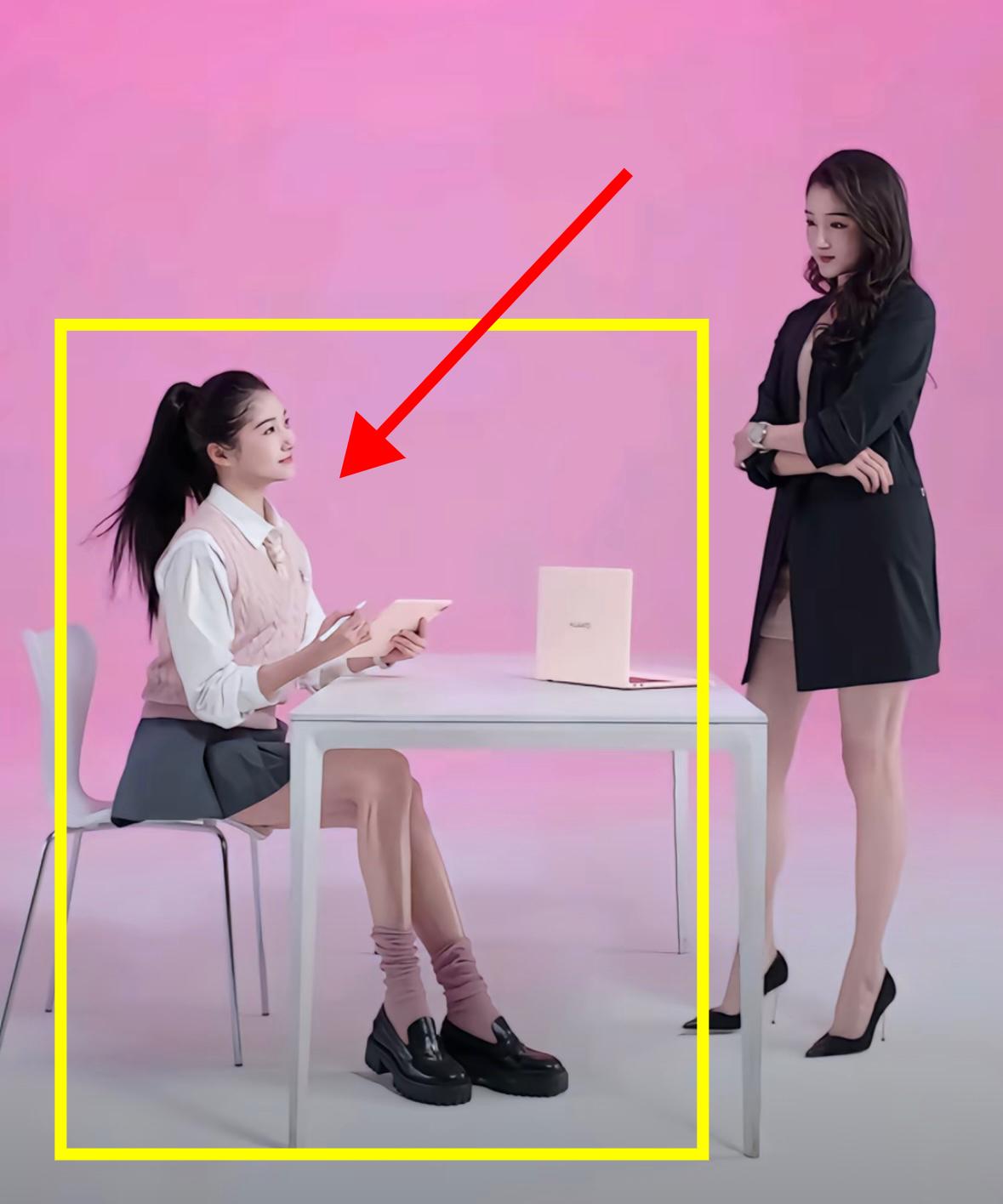 不知道大家，有没有和我一样的感觉关晓彤这个人越来越不对劲了，她才28岁，塑造