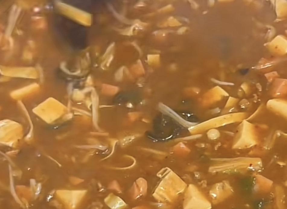 为何羊肉泡馍走不出西安，而胡辣汤却能遍地开花？首先我先声明一下个人立场，我虽然