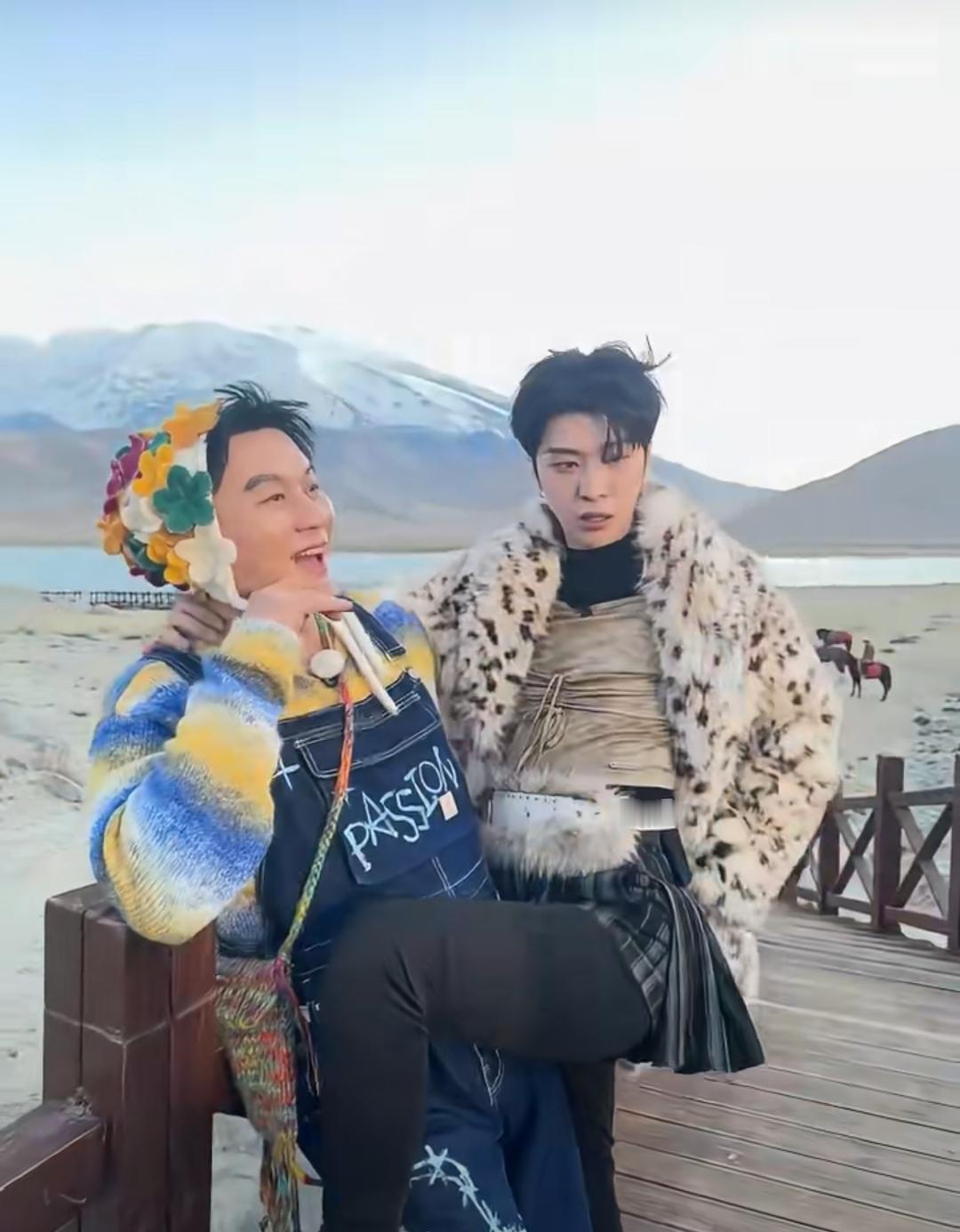 谁懂啊！范丞丞这小子是行走的梗王吧！奔跑吧新疆篇直接笑不活了——和宋雨琦互换服装