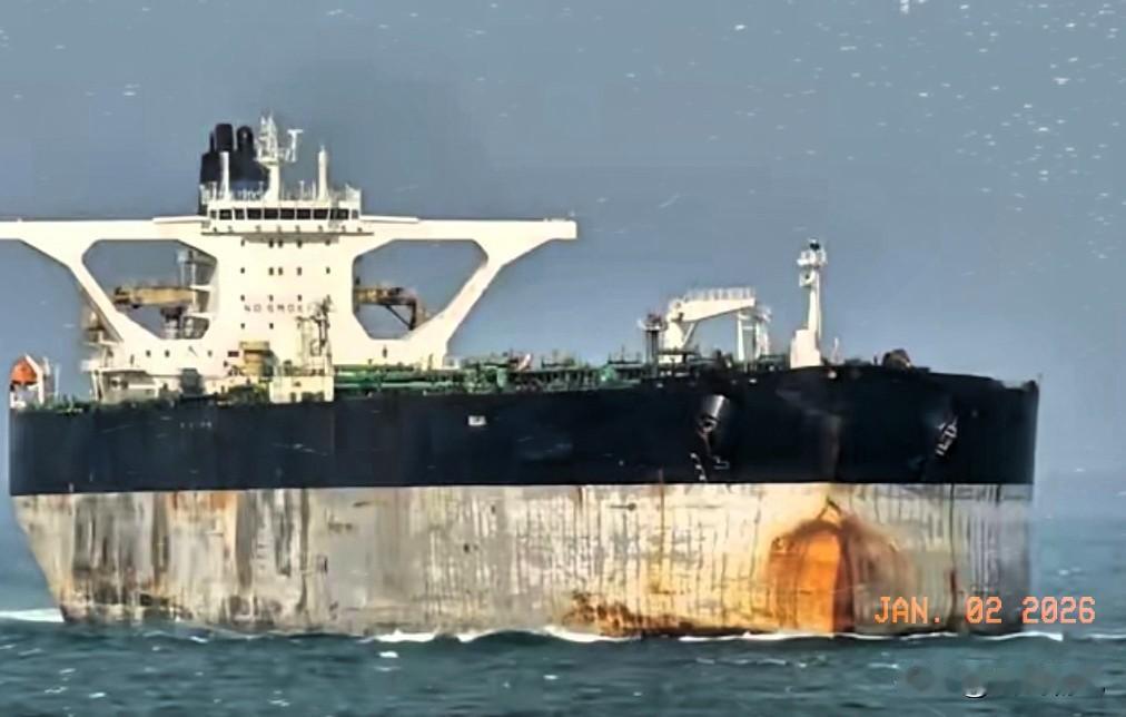 一定是有高人指点这一场惊天的大反转！美国海岸警卫队追了整整10天的油轮，居然靠一