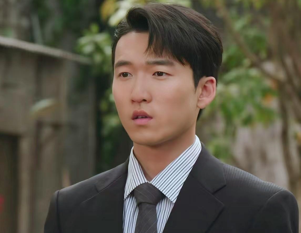 《我的山与海》：恕我直言，李行客的气质撑不起资本大鳄的人设！李行客分两个阶段