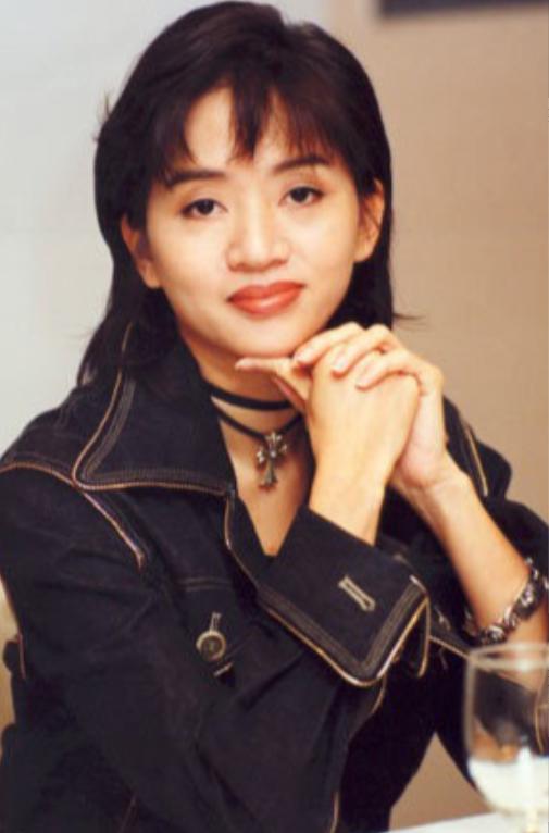 梅艳芳母亲走了，她的信托还有多少钱呢？一查惊呆了！23年来，母亲共领取约3200