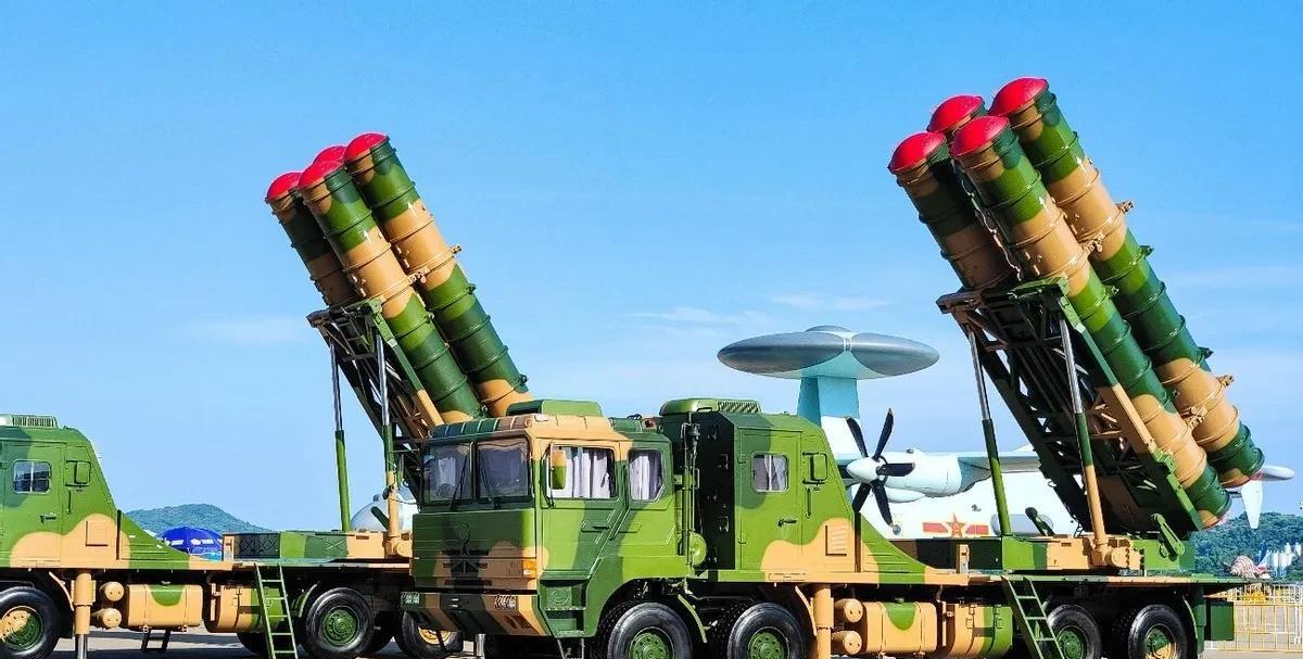 伊朗的国防战略发生重大转变，被曝已经开始接收中国的防空导弹等武器！英国媒体近日