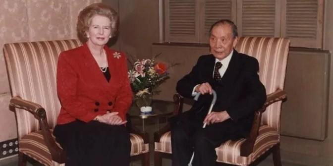 1992年，“铁娘子”撒切尔夫人出访美国，竟专门去找一位住在旧金山，靠卖煤球为生