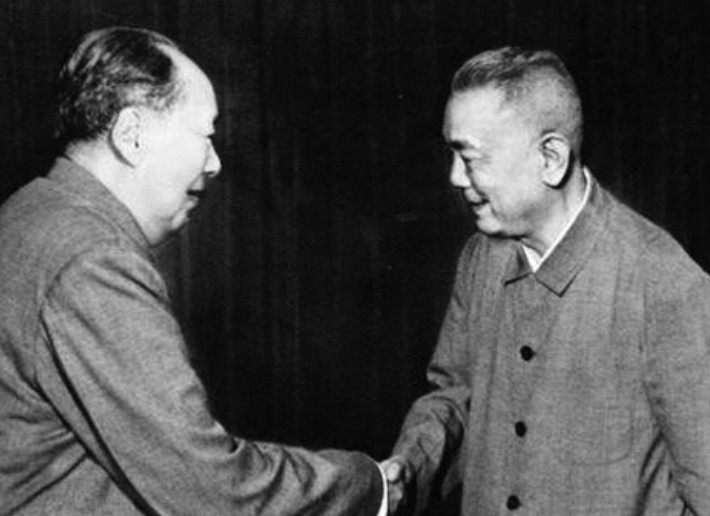 毛主席对李先念说：如果这个任务没完成，我就骑着毛驴去拉萨毛主席虽然建立了新中