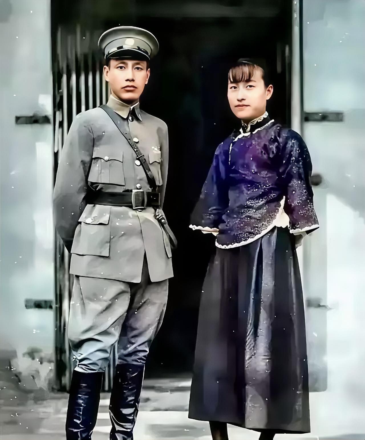 众所周知，32岁的蒋介石去陈家做客，对13岁的陈洁如见色起意，陈母不许，蒋介石就