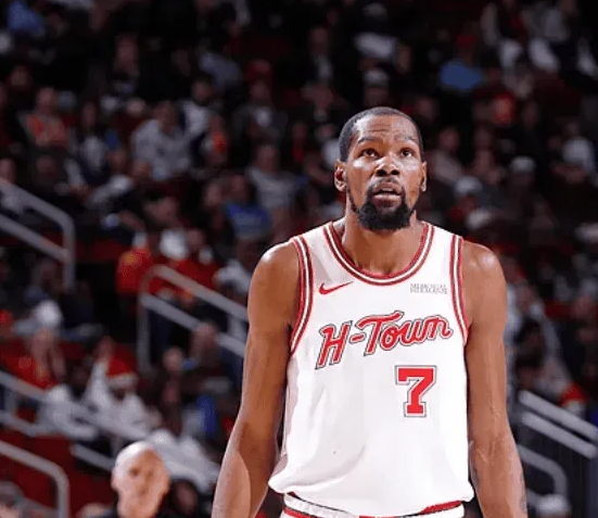 NBA常规赛,全场战罢，火箭战胜步行者。赛后，火箭主帅乌度卡接受了记者采访。