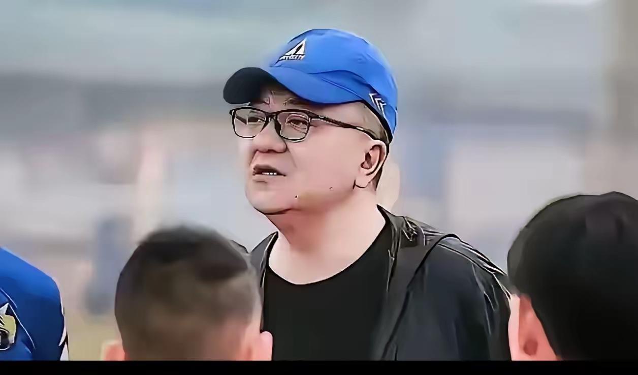 今天直播董路摊开自己与孙臣曦事件的始末，关键点还是没有顺利上清华附中问题，其他奖