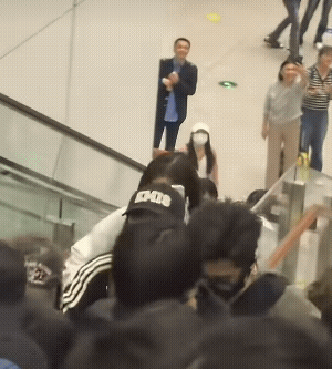 张凌赫高铁一沫真挚的情话张凌赫高铁！一沫真挚的情话