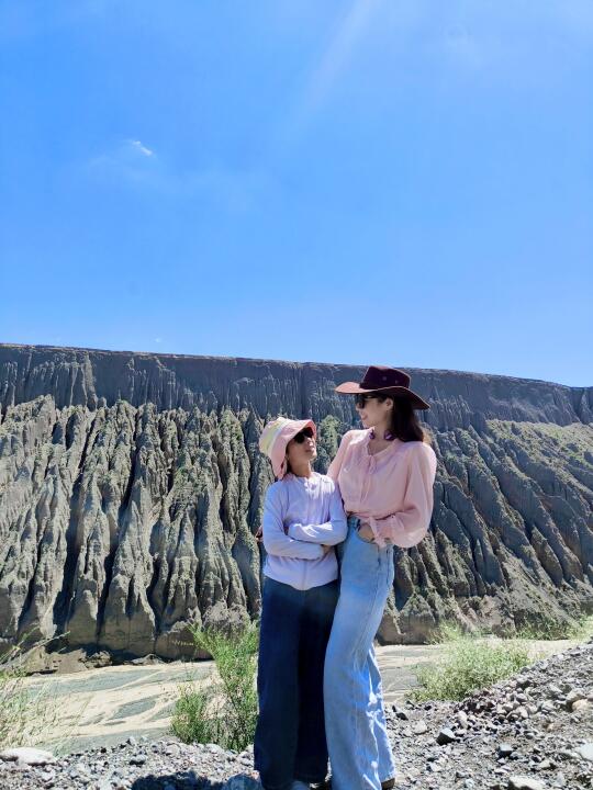 新疆旅游Day3:安集海大峡谷-谷底穿越攻略