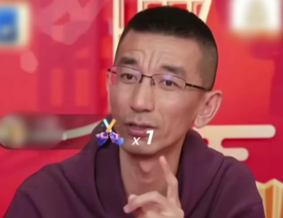 东方甄选的<em>东方小孙</em>说:“我们公司每个人都很团结，每个人都非常爱惜自己公司的品牌，