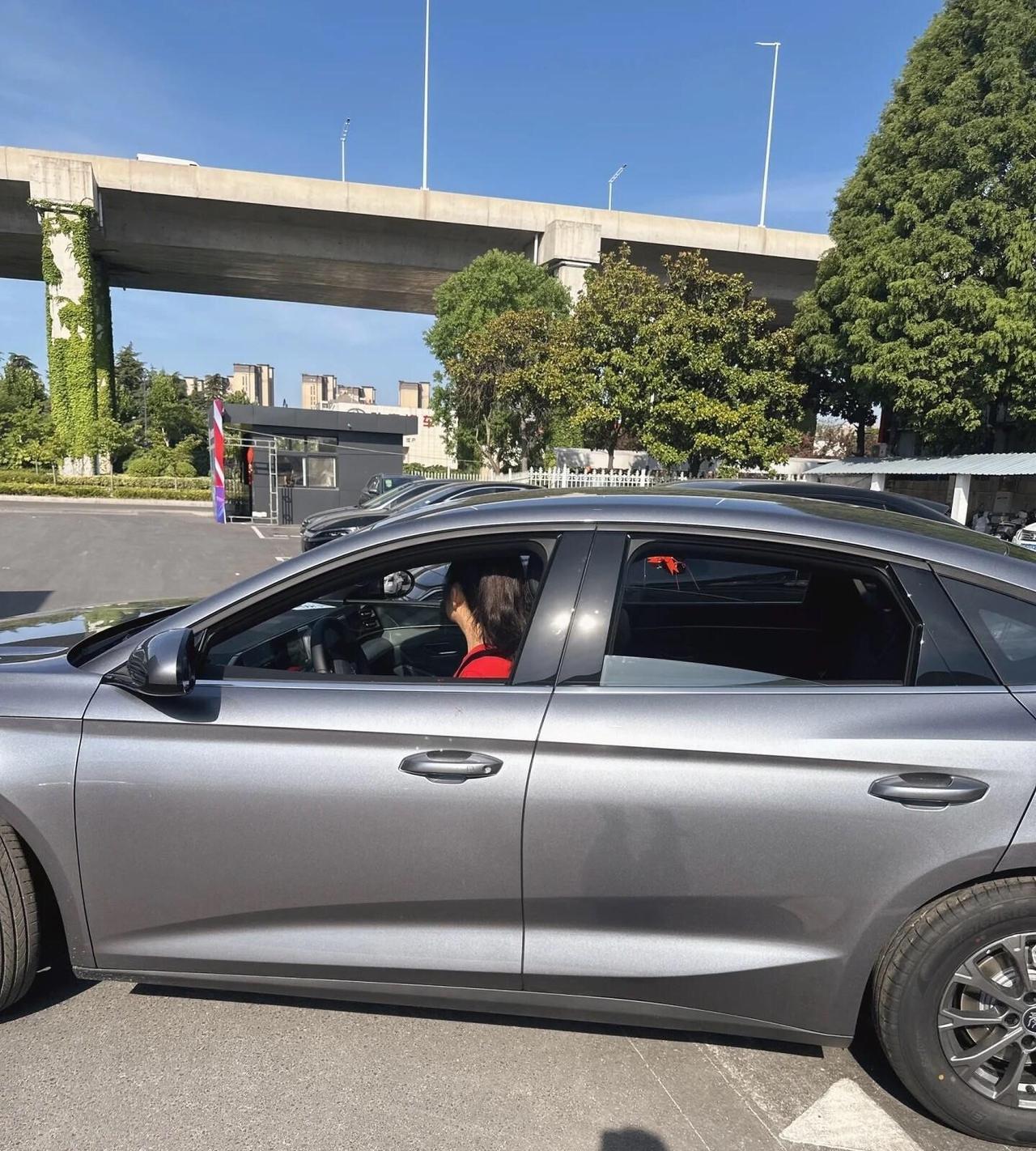 终于搞明白了，很多人为什么会放弃油车？不是因为油车产品力不行，也不是油车不可