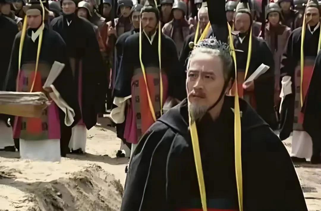 齐桓公几乎一无是处，唯一的优点就是听管仲的话。齐桓公这个人很好色，连自己表姐都