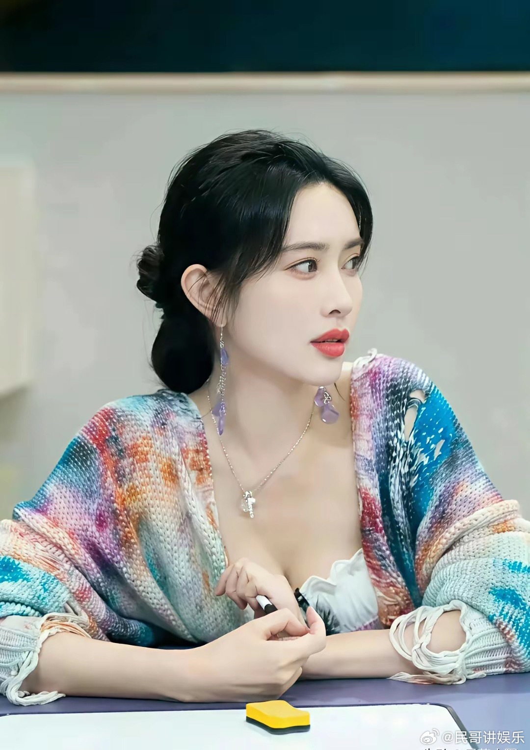 真把孟子义当傻白甜的，才是真傻。那股子咋咋呼呼的劲儿，根本不是没脑子，是人家早就