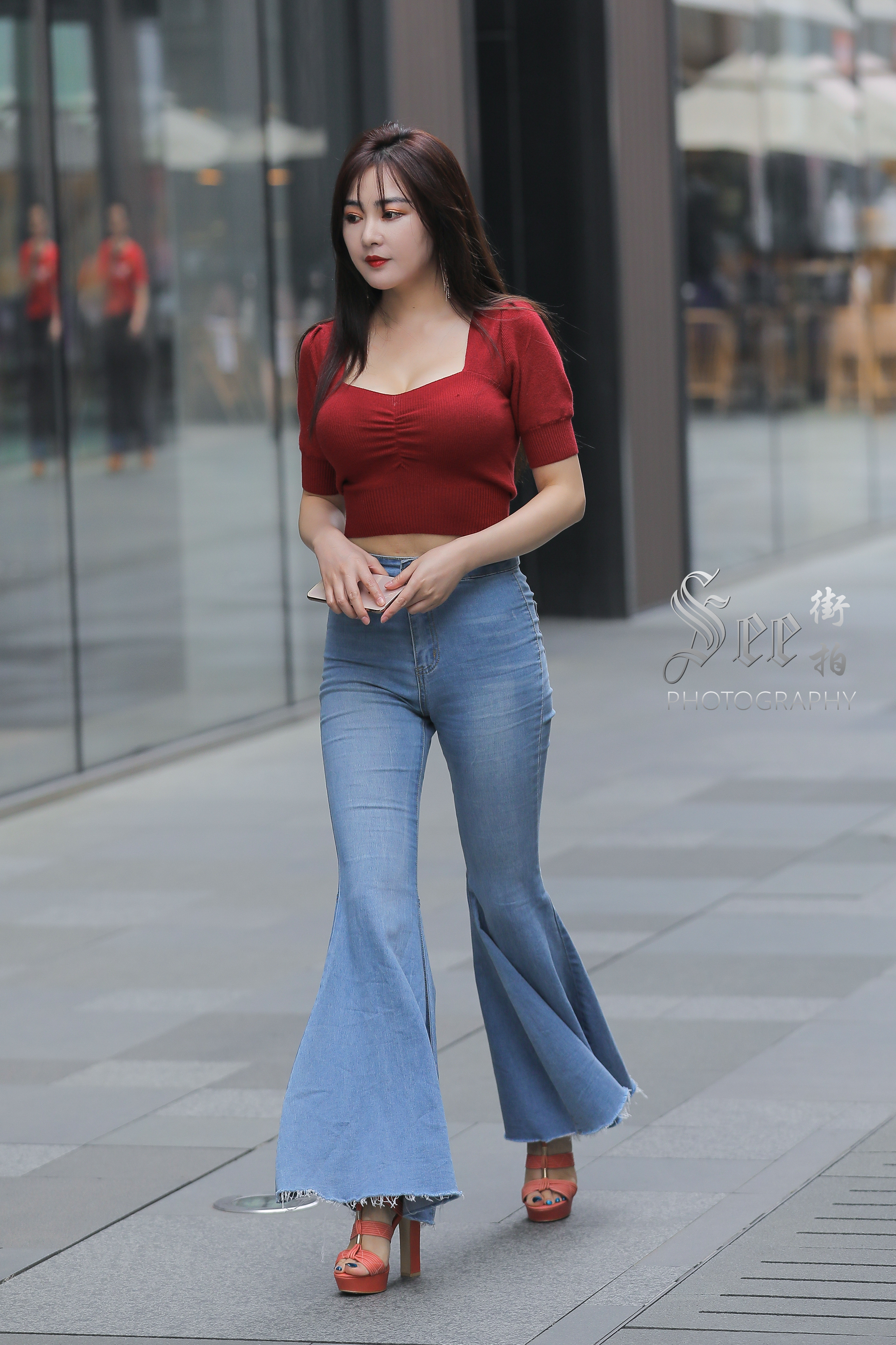 喇叭牛仔裤温婉气质美~~​​​