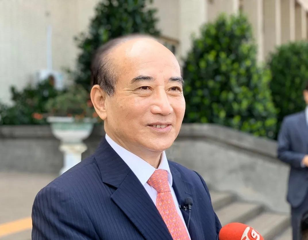 3日，台媒体讨论声量又被拉回到“王金平喊话郑丽文要调整”的话题上。起因是王金