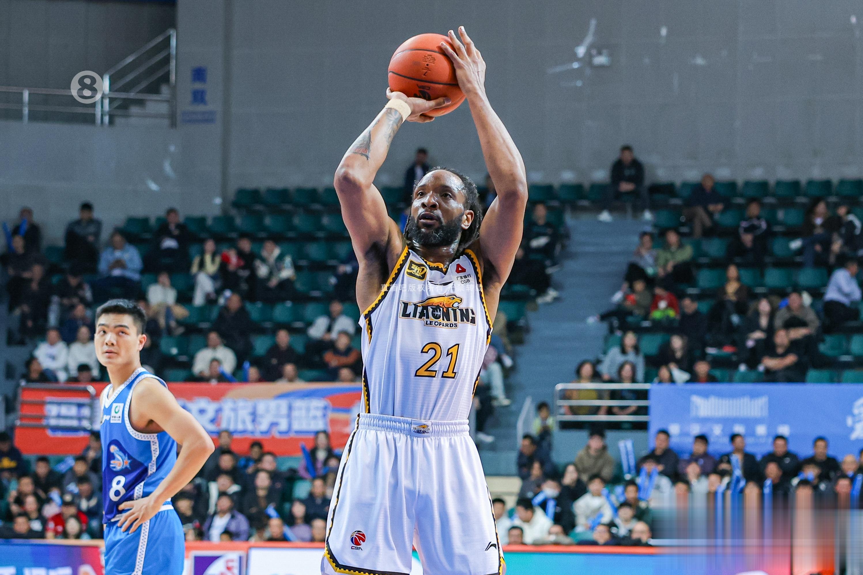 沈阳日报: 新阵三线低迷无缘八强 辽篮别把“阵痛”拖成“长痛”