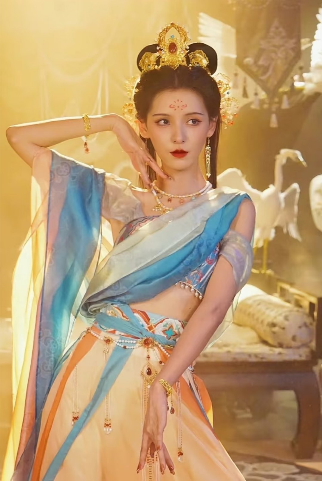 女明星敦煌飞天造型：古力娜扎｜哈妮克孜｜王楚然｜祝绪丹张予曦｜赵露思｜杨颖｜杨超