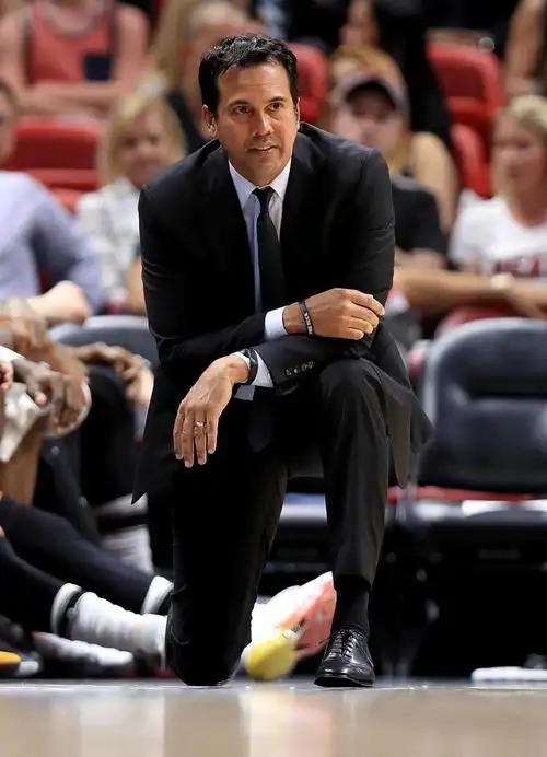 开风气之先的热火118-112，热火客场拿下活塞，拿东部第一