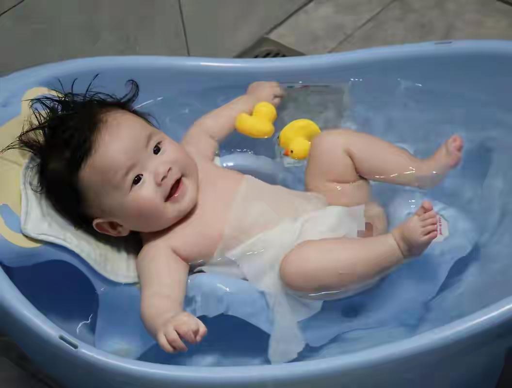 算不算好事？所有孩子都能上大学！2025年新生儿出生人口792万。2026年