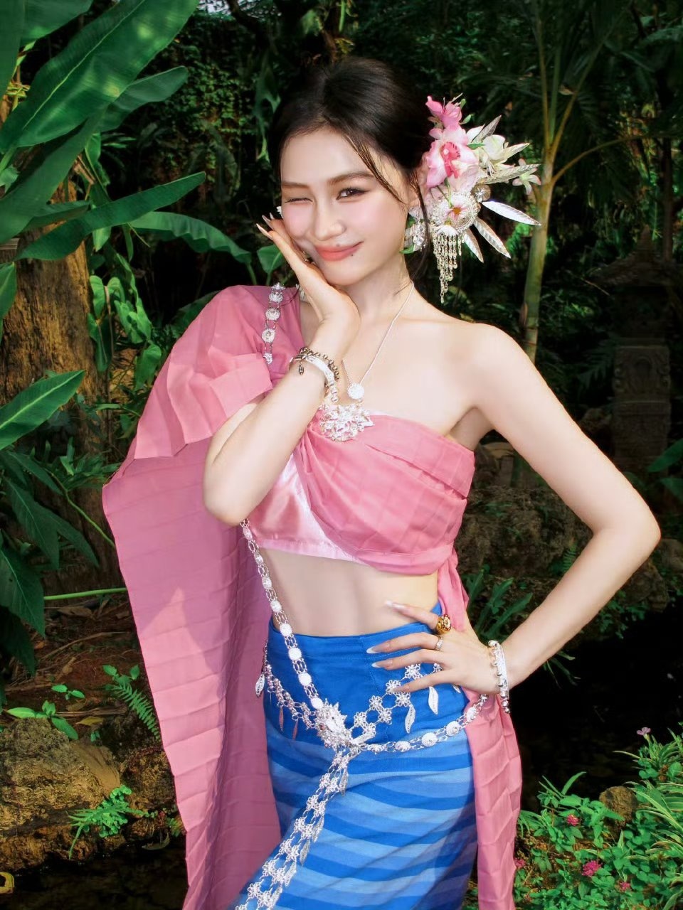 金靖居然美成了这样，果然内娱没有普女