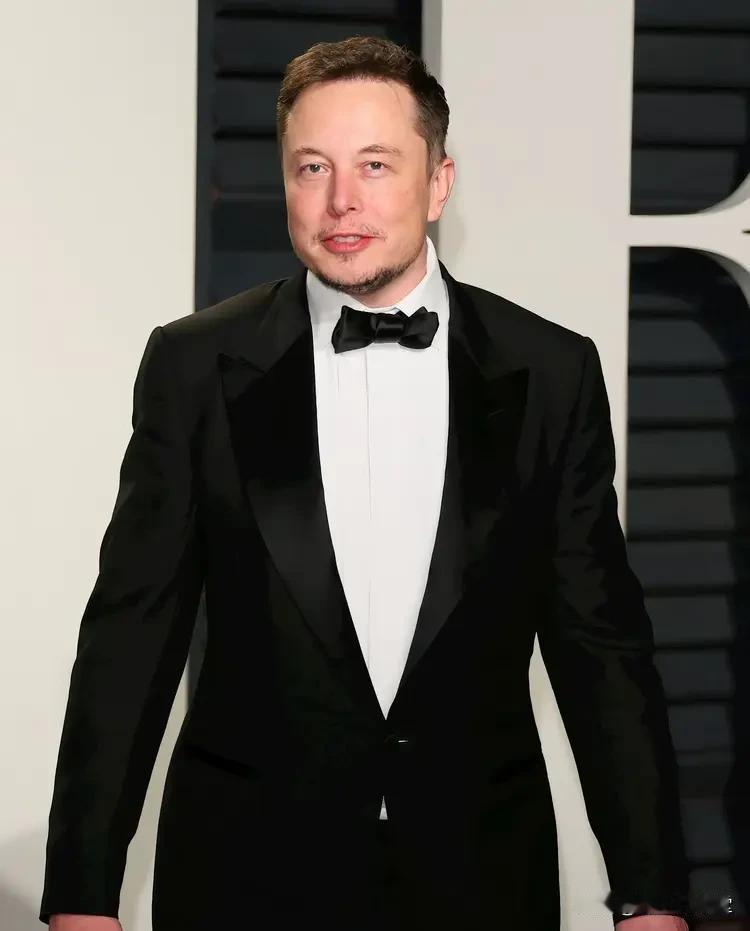 马斯克：最疯狂的预言2025年末的特斯拉股东大会上，马斯克预言：20年内，人