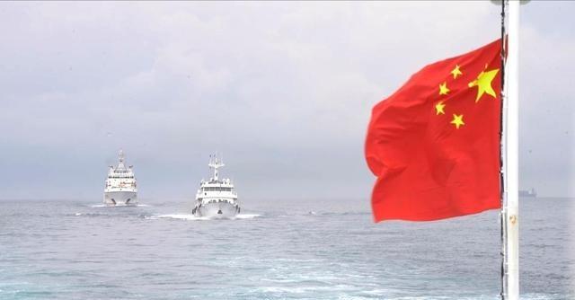 美国对中国打了几年的贸易战、关税战、科技战，失效了，没招了。中国一直在硬扛和反制