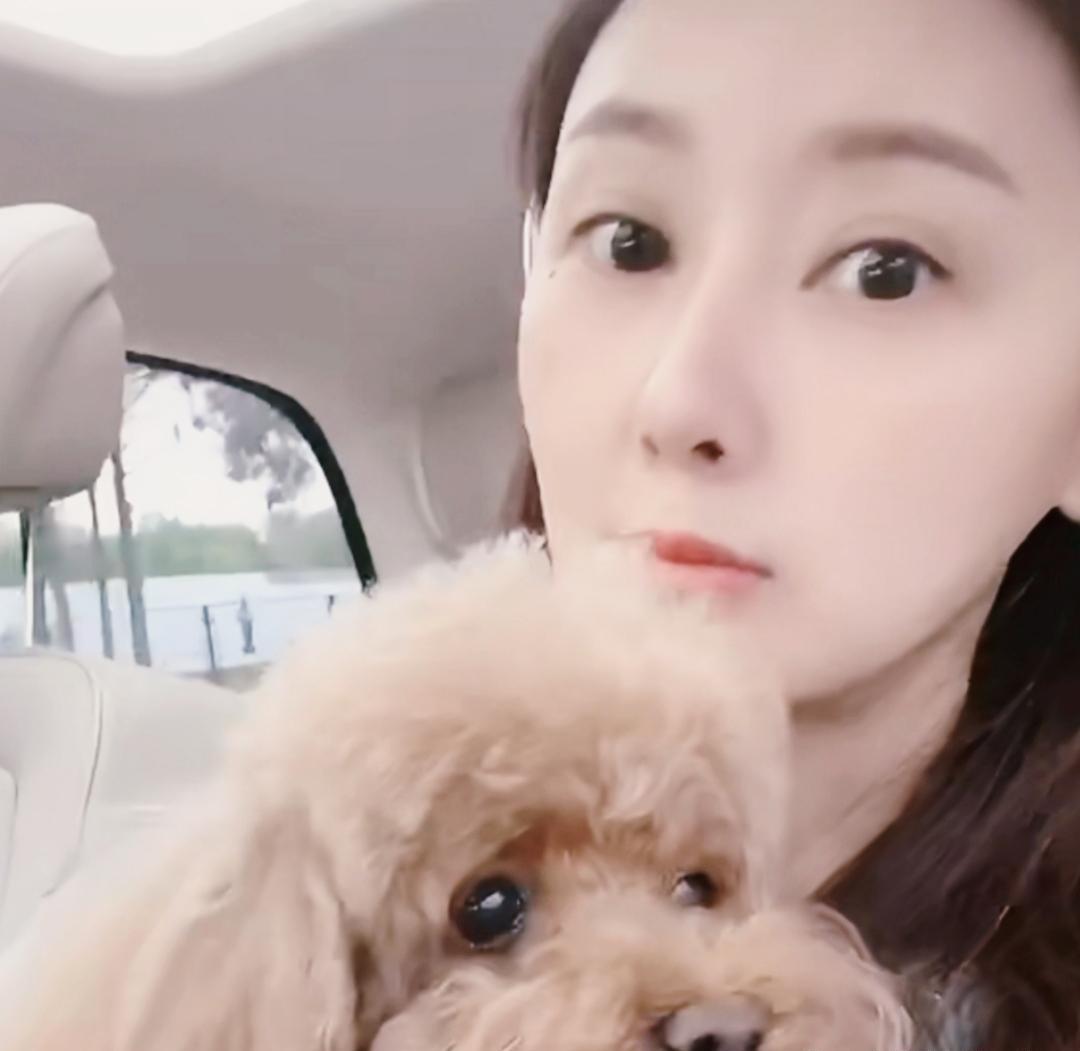 甘薇官宣和贾跃亭终于离婚了！甘薇2019年就提出了离婚，没想到6年后才成功离婚。