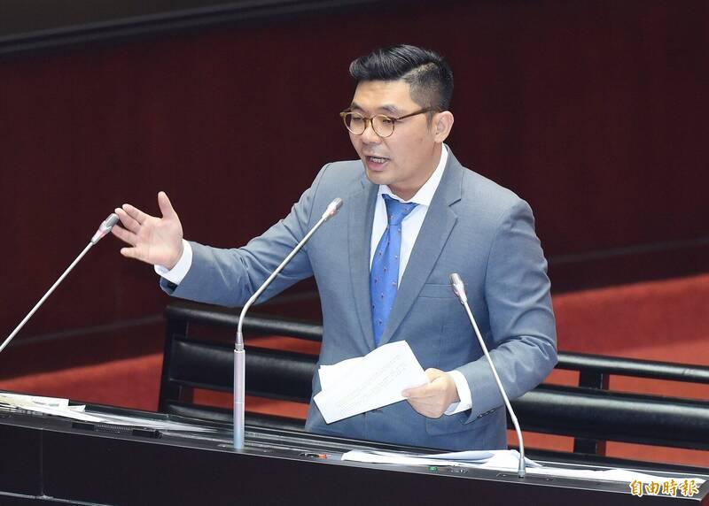 前蓝委许毓仁将赴美议会作证，呼吁尽速通过防务预算曾因跑票被蓝营除名！前国民