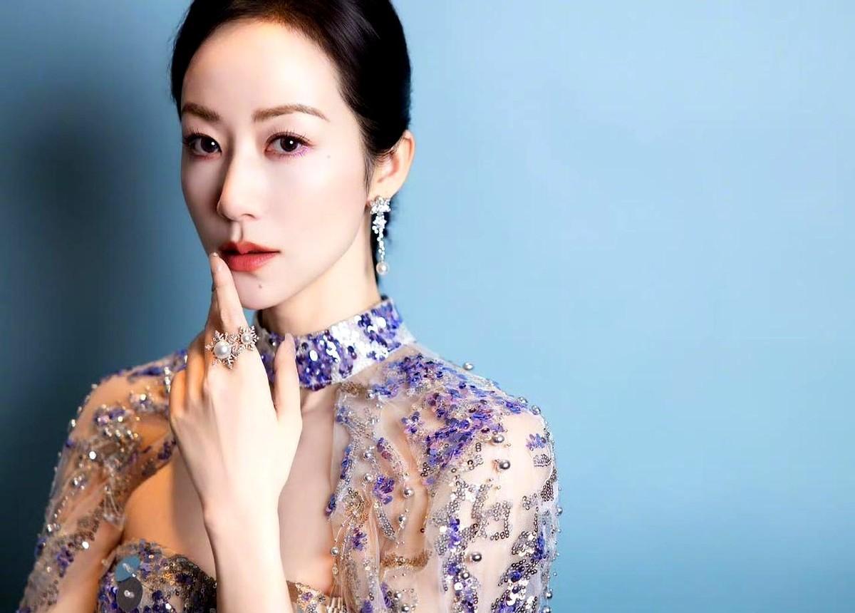 贾冰这反应绝了！一句话封神8年！还记得2015年《极限挑战》那个名场面吗？